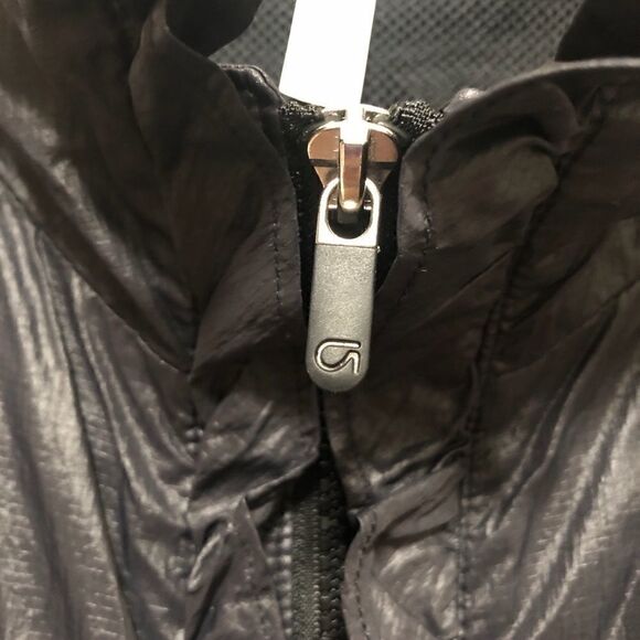 Gap nylon ruffled windbreaker  - Picture 6 of 10